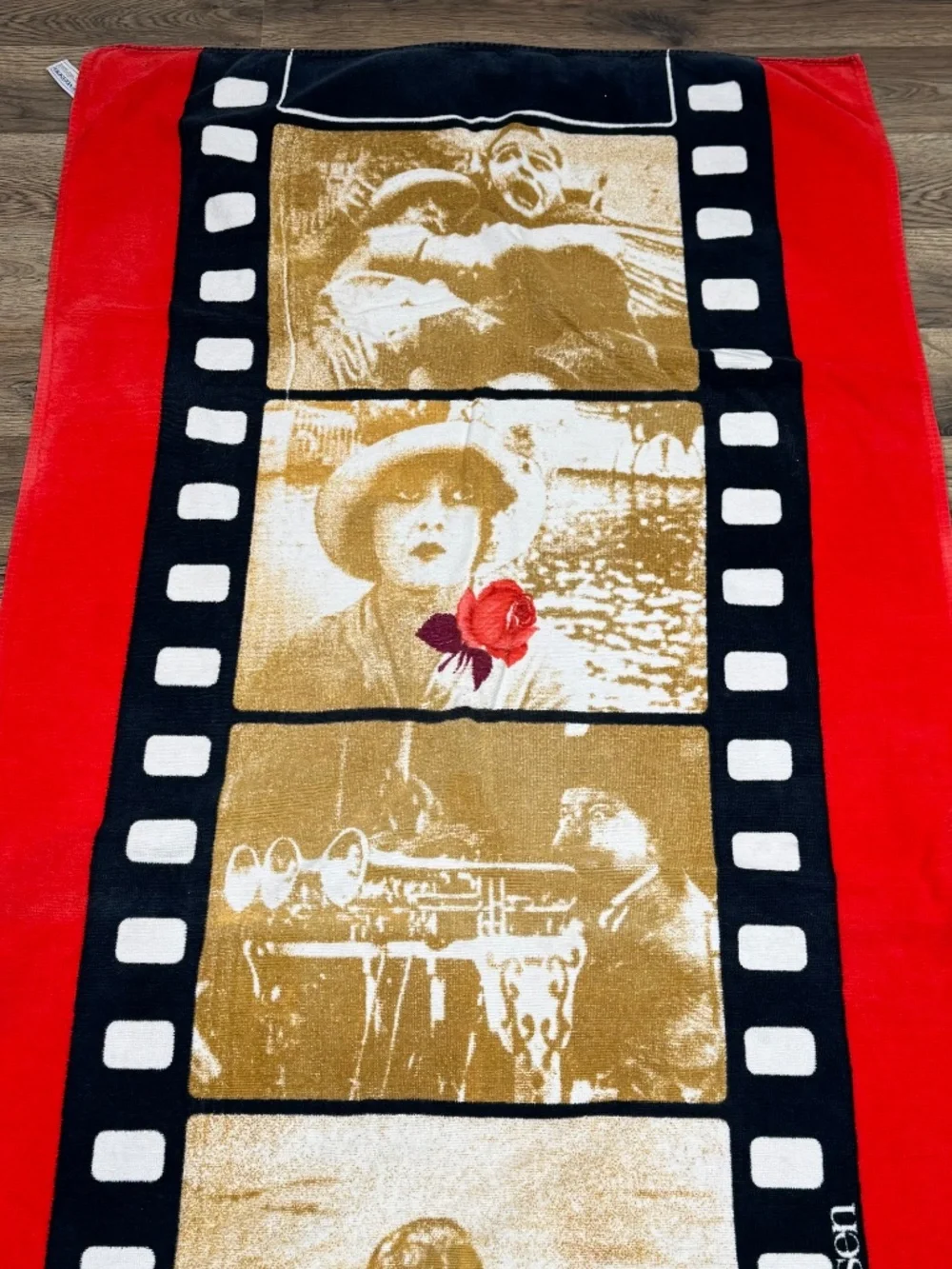 Vintage Vossen International Germany Towel Silent Film Strip 60x29 1970’s